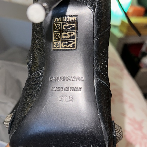 Balenciaga Booties - Picture 8 of 8